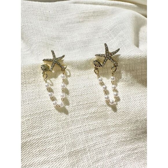 Gold color starfish and seashell pearl chain dangle earring ￼ - Picture 1 of 4